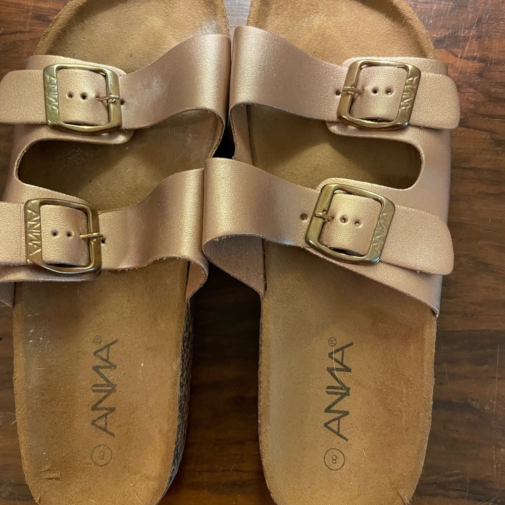 Never been worn Anna rose gold footbed sandals.